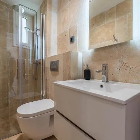 Apartment Spacieux Plafond Proche Monaco Beausoleil